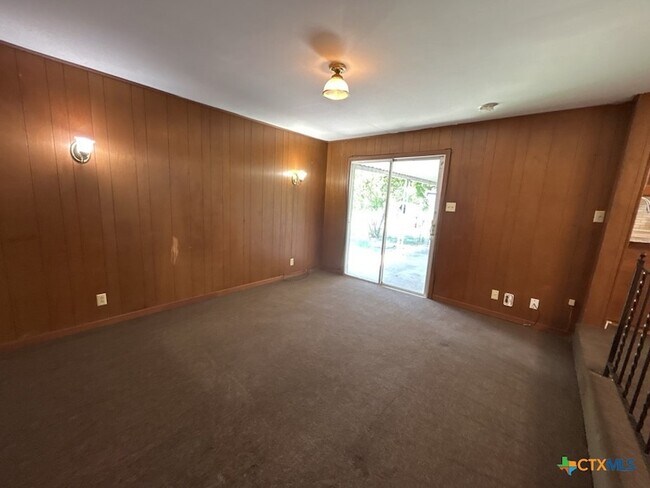 Building Photo - 310 Prather Dr