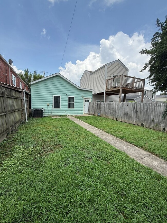 Building Photo - 3-BED 2-BATH IN SHELBY PARK W/ 3-CAR GARAGE