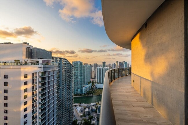 Building Photo - 45 SW 9th St