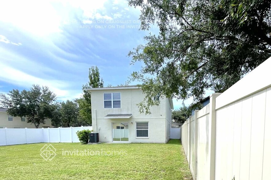 Building Photo - 17402 Garden Heath Ct