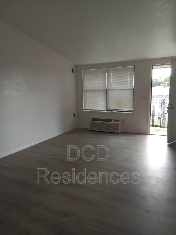 Building Photo - 11409 Mussel Dr
