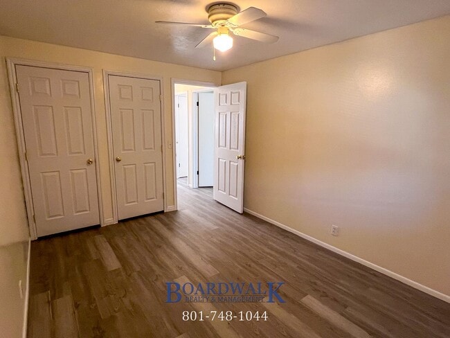Building Photo - Two Bedroom With Great Amenities in Taylor...
