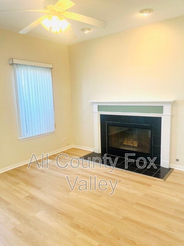 Building Photo - 2842 Cedar Glade Dr