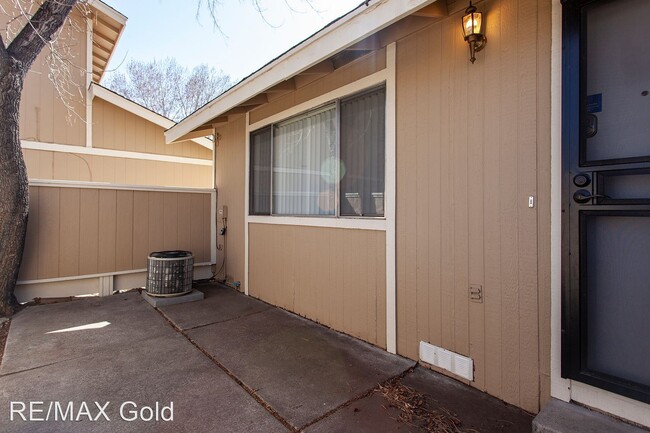 Building Photo - 3 br, 2.5 bath House - 307 Allouette Way U...