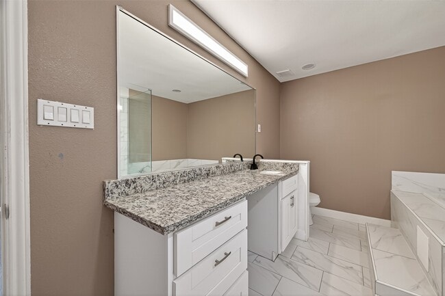 Building Photo - 24006 Lone Elm Dr