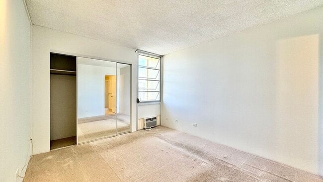 Building Photo - 3161 Ala Ilima St