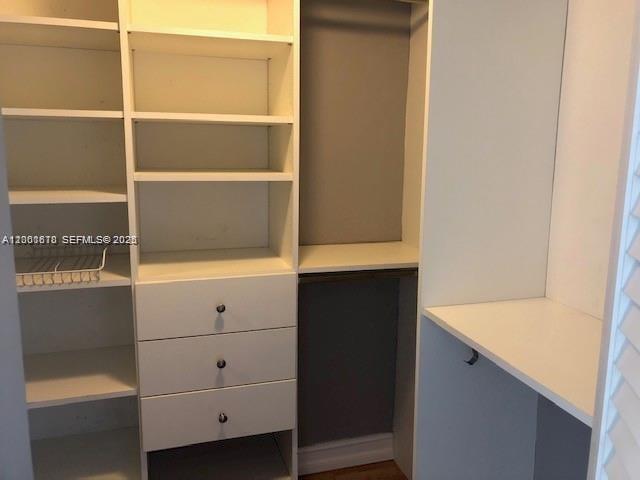 Building Photo - 1 Glen Royal Pkwy