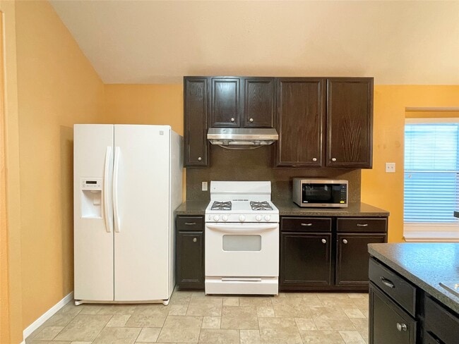 Building Photo - 9303 Daisy Cove Ln