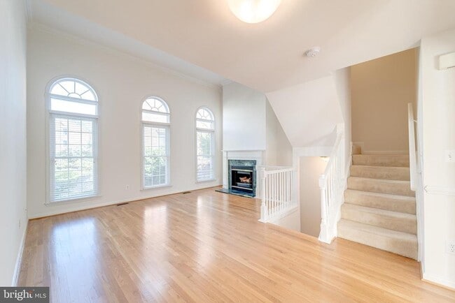 Building Photo - 4656 Kirkland Pl