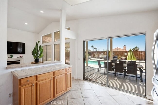 Building Photo - 65949 Avenida Dorado
