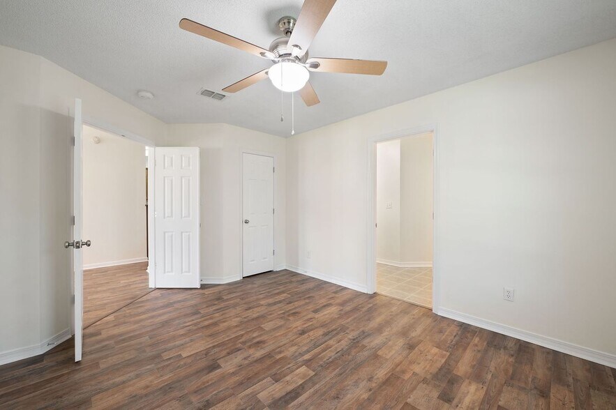 Building Photo - 6951 Cotton Boll Ln