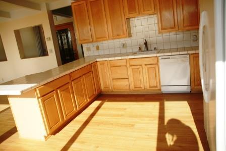 Building Photo - 220 Shoreview Dr