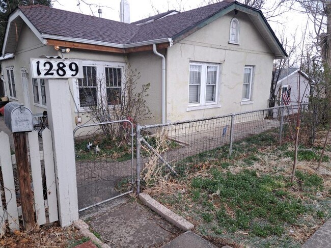 Building Photo - 1289 W Custer Pl