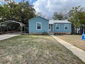Building Photo - 2 Houses! 2/1 and studio together in West ...