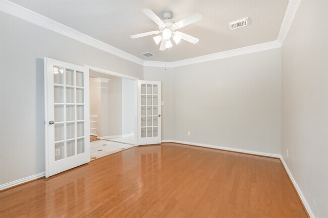 Building Photo - 6 Cordella Pl