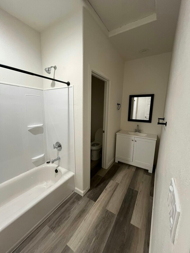 Building Photo - 4527 14th Ave