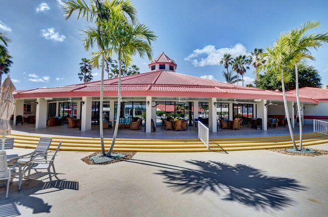 Building Photo - 7677 Lexington Club Blvd