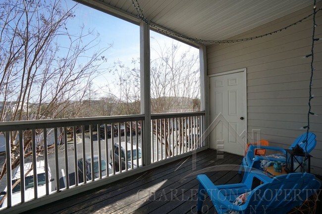 Building Photo - 1487 Cambridge Lakes - Mount Pleasant