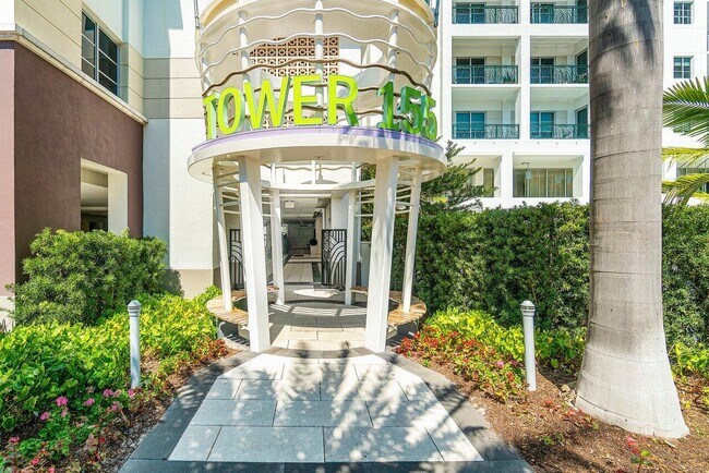 Building Photo - 155 E Boca Raton Rd
