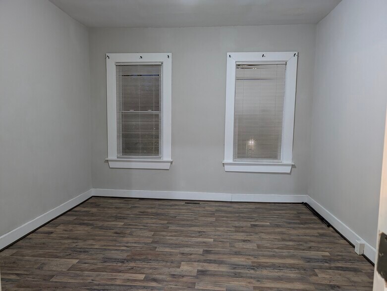Building Photo - 2408 Ashland Ave