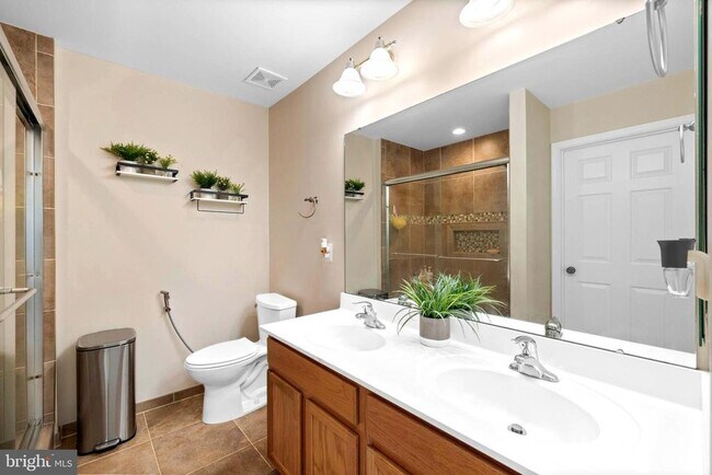 Building Photo - 25427 Elm Terrace