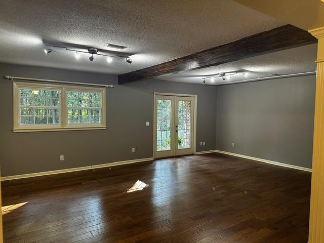 Building Photo - 608 Northside Dr