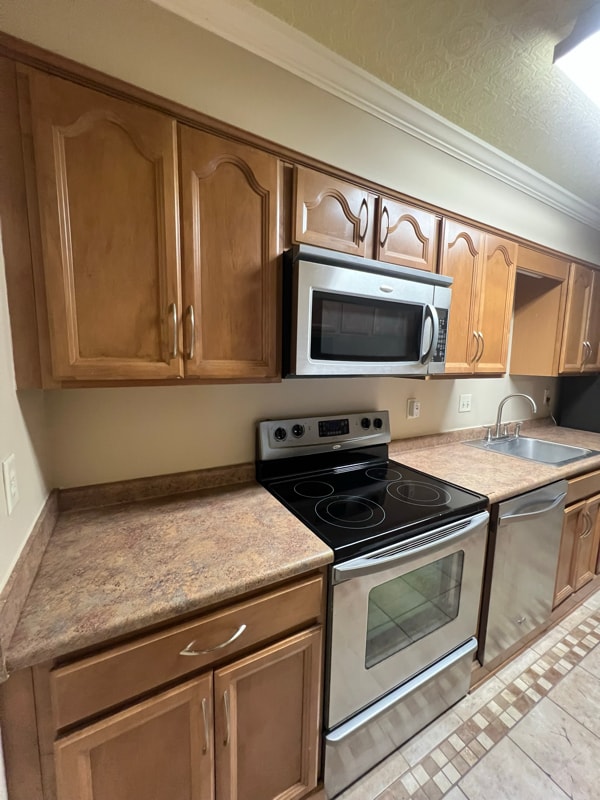 Building Photo - 416 Skyview Dr