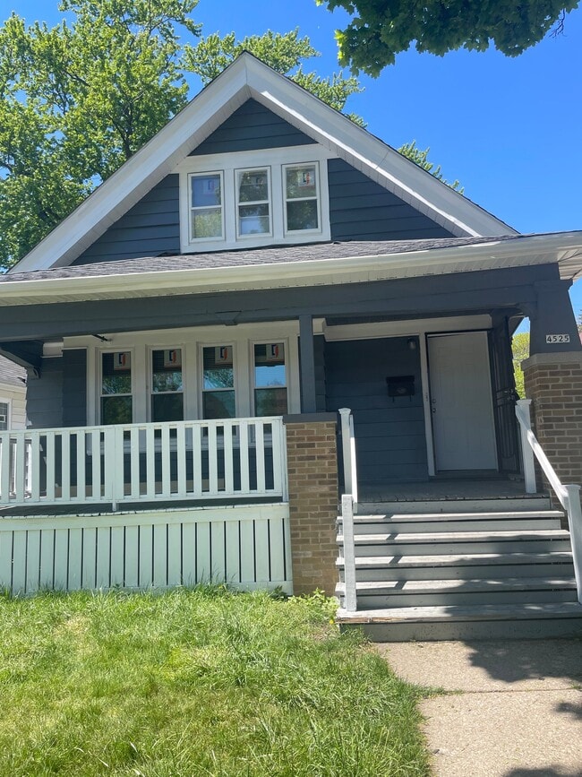 Building Photo - 4525 N 28th St