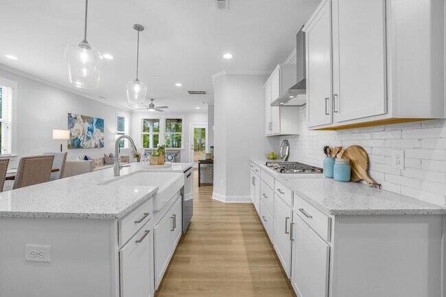 Building Photo - Washam Potts Townhomes