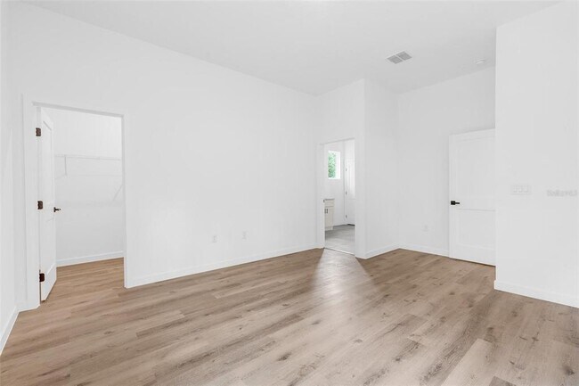 Building Photo - 10615 N Didiscus Dr