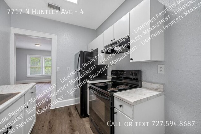Building Photo - 7717 N Huntley Ave