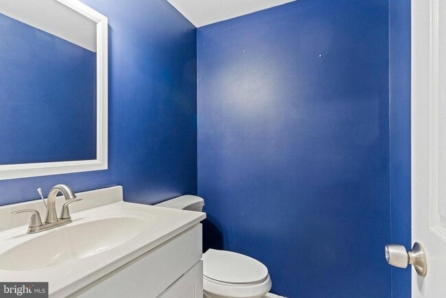 Building Photo - 6632 Green Ash Dr