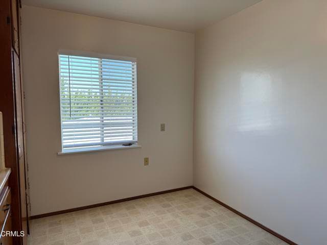 Building Photo - 520 Linwood Ave