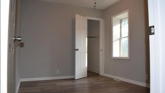 Building Photo - Beautifully Remodeled 3-Bedroom Single Fam...