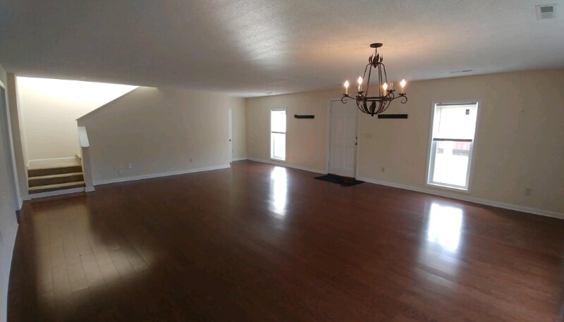Building Photo - 428 Youngs Rd