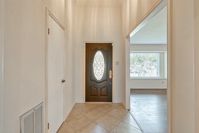 Building Photo - 2438 Hodges Bend Cir