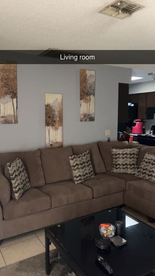 Building Photo - Well Appointed 2 bedroom 2 bathroom available February 1st.  Washer and Dryer Included!!!  Close ...