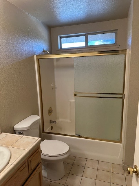 Building Photo - Modesto 5 Bedroom 3 Bathroom with a Pool