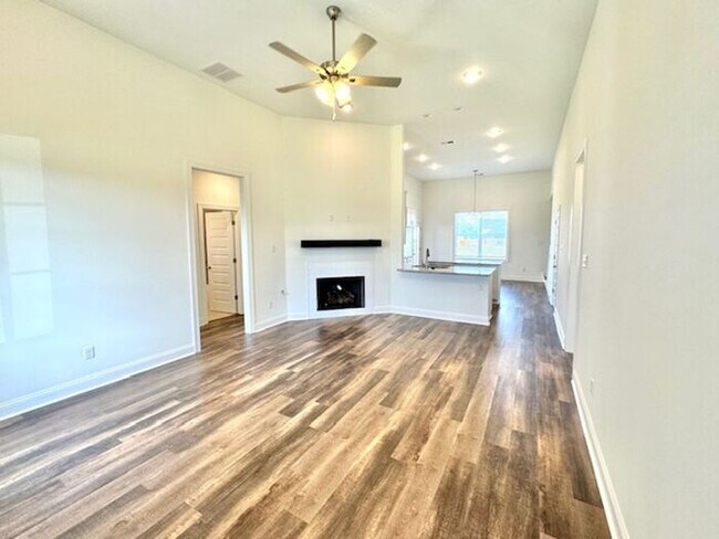 Building Photo - Brand New 4-bdroom 2.5 bath home in Olive ...