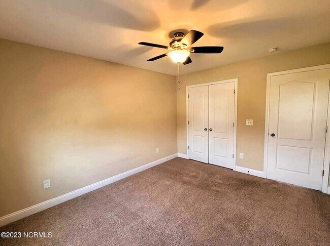 Building Photo - 523 N Prince Henry Way