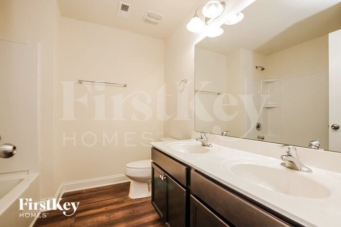 Building Photo - 9842 Maywine Cir