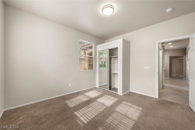 Building Photo - 428 Eternity St