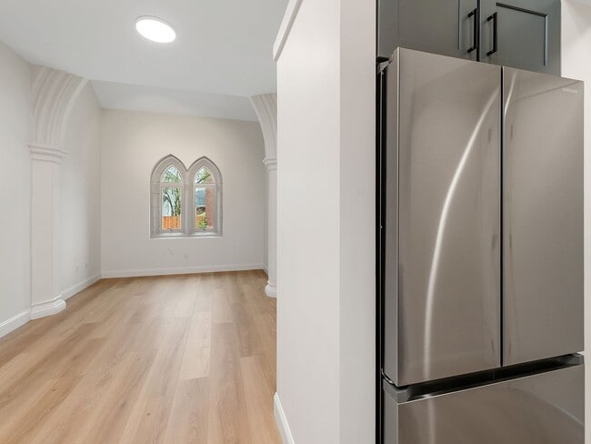 Building Photo - 177 N Main St