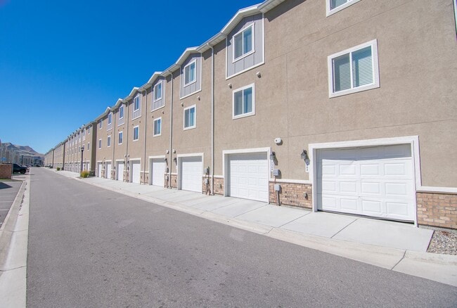 Primary Photo - Up to one month free! 1-Bedroom Condos at ...