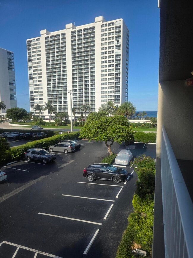 Building Photo - 2929 S Ocean Blvd