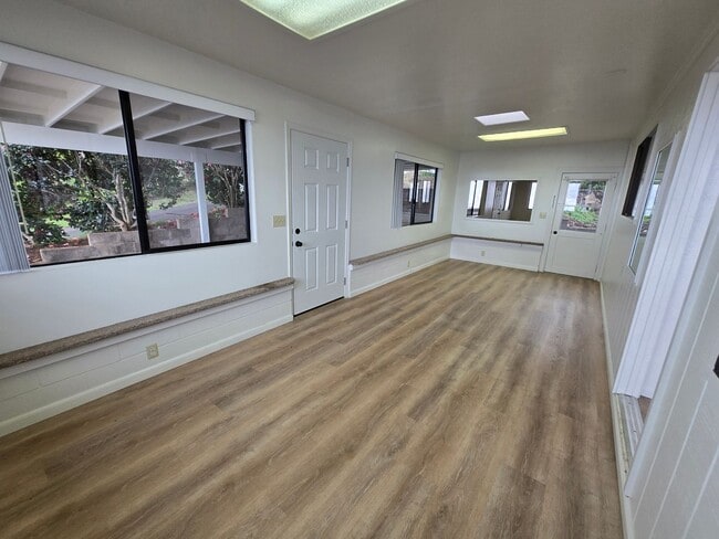 Building Photo - Comfortable 2-Bedroom 1 bath Cottage in Quiet Kula Neighborhood