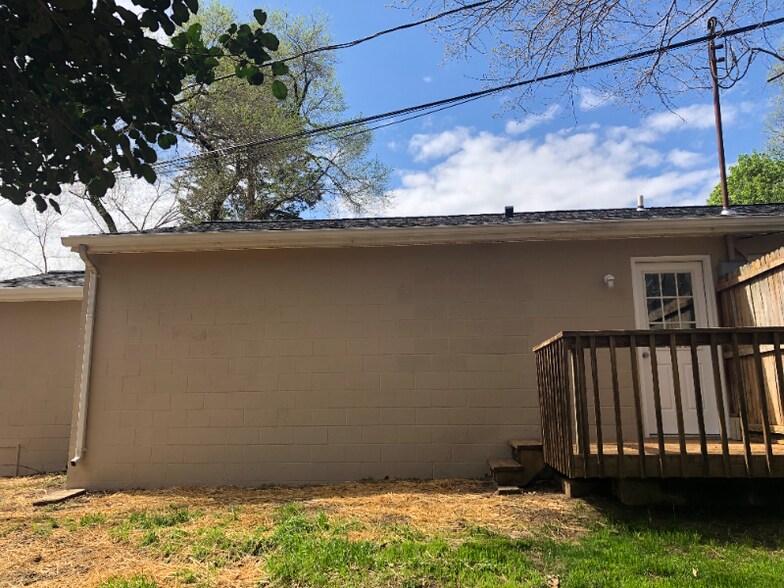 Building Photo - 42838 Higgs Ln