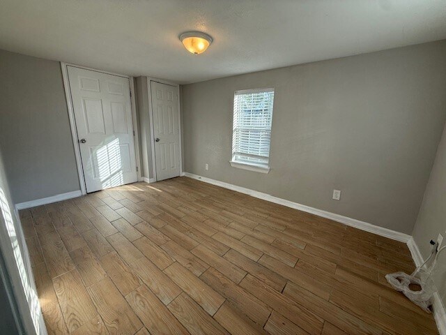 Building Photo - 1308 Genova St