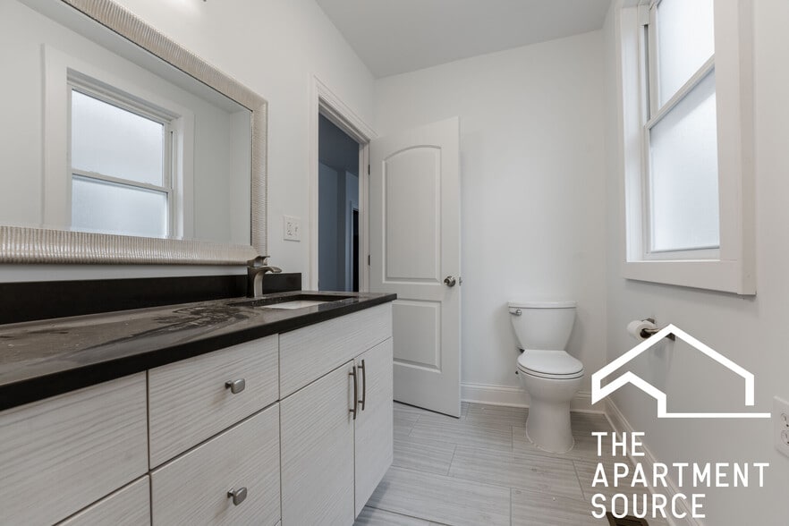 Building Photo - 2315 N Rockwell St