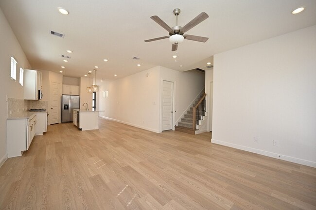 Building Photo - 4112 Farm Holw St